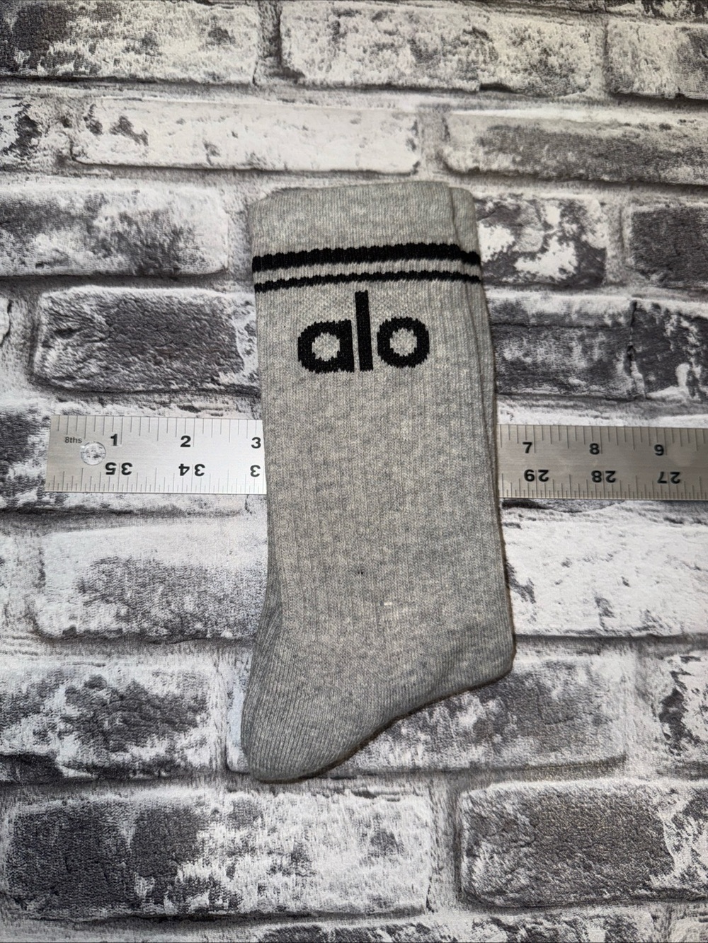 Alo Unisex Throwback Gray With Black Socks - Crew Socks - Yoga